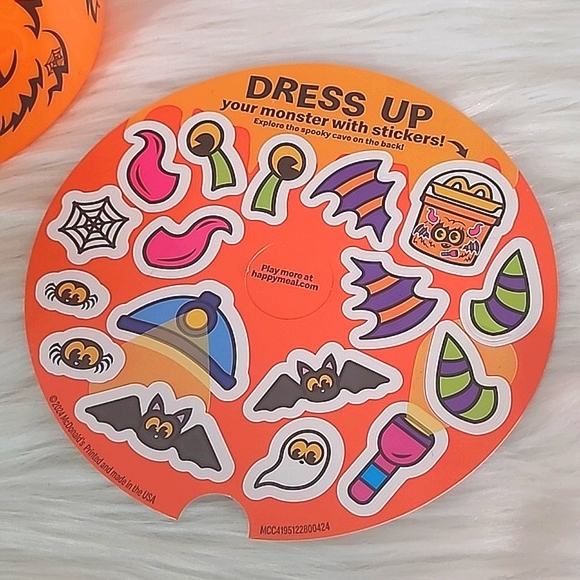 🆕️2024 Limited Edition McDonald's Boo Bucket Orange Monster Plastic Collectible - Picture 4 of 8